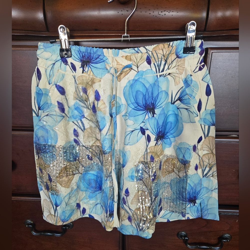 NWOT, Origami, Floral Women's Shorts, Sz. S